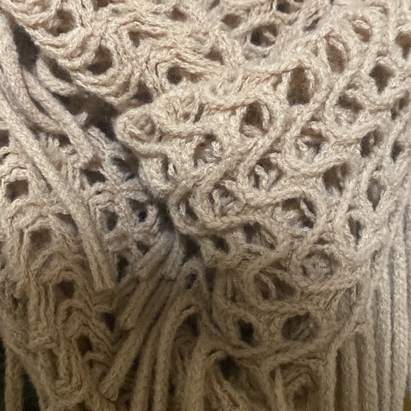 Tan scarf - Picture 2 of 2